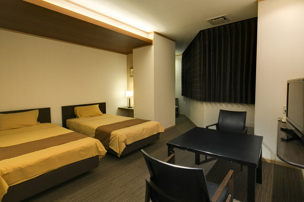 Hotel Shiroyama 湯河原町 エクステリア 写真